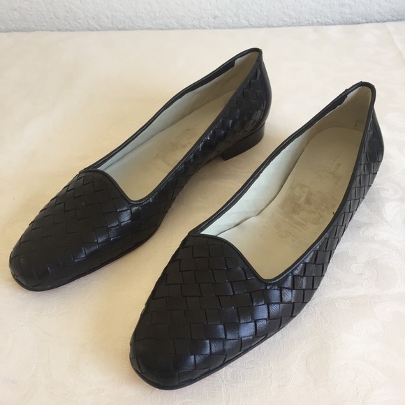 Destiny Meucci Black woven flats - Picture 1 of 8